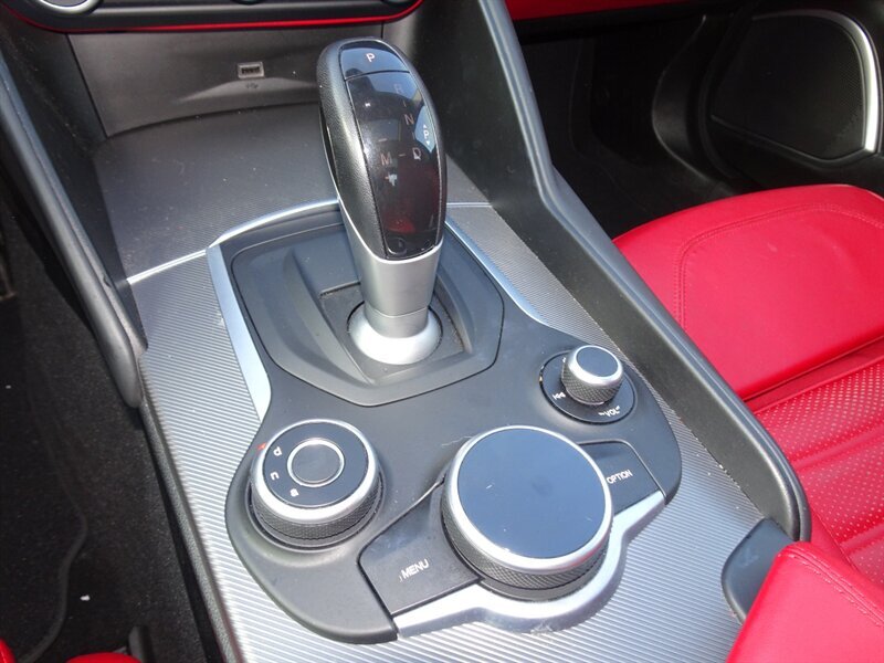 2017 Alfa Romeo Giulia Ti - Photo 26 - Cincinnati, OH 45255