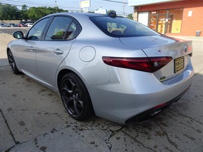 2017 Alfa Romeo Giulia Ti   - Photo 4 - Cincinnati, OH 45255