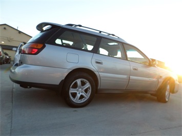 2004 Subaru Outback H6-3.0   - Photo 13 - Cincinnati, OH 45255