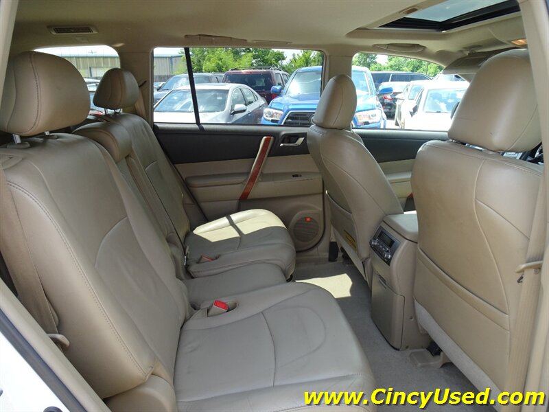 2010 Toyota Highlander Limited - Photo 14 - Cincinnati, OH 45255