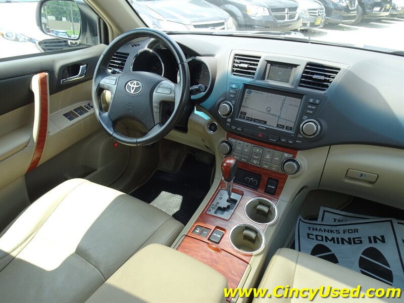 2010 Toyota Highlander Limited - Photo 15 - Cincinnati, OH 45255