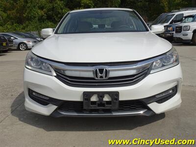 2017 Honda Accord EX-L V6   - Photo 2 - Cincinnati, OH 45255