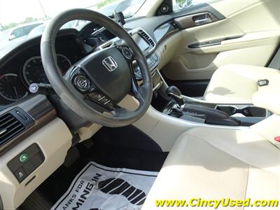 2017 Honda Accord EX-L V6   - Photo 12 - Cincinnati, OH 45255