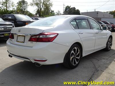 2017 Honda Accord EX-L V6   - Photo 7 - Cincinnati, OH 45255