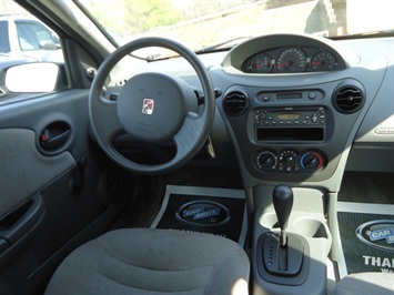 2004 Saturn Ion   - Photo 7 - Cincinnati, OH 45255