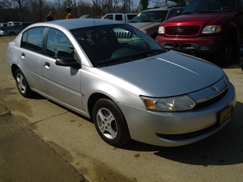 2004 Saturn Ion   - Photo 1 - Cincinnati, OH 45255