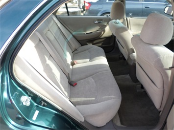 2002 Honda Accord EX   - Photo 9 - Cincinnati, OH 45255