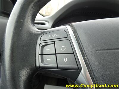 2016 Volvo XC70 T5 Premier   - Photo 21 - Cincinnati, OH 45255