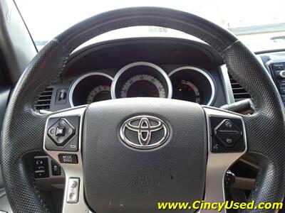 2015 Toyota Tacoma V6   - Photo 23 - Cincinnati, OH 45255