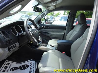 2015 Toyota Tacoma V6   - Photo 12 - Cincinnati, OH 45255