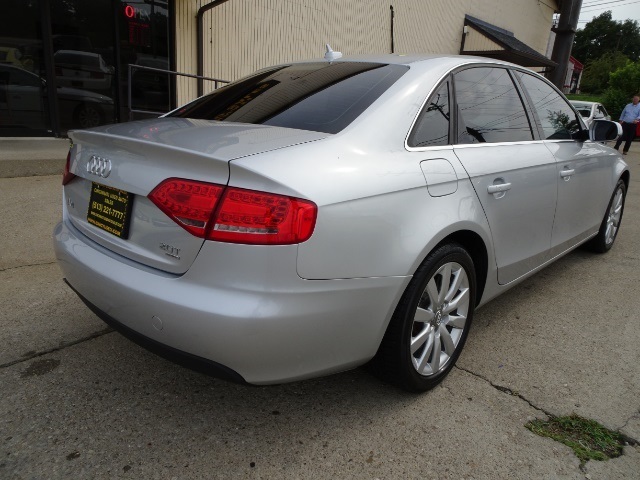 2011 Audi A4 2.0T quattro Premium - Photo 6 - Cincinnati, OH 45255