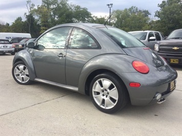 2003 Volkswagen New Beetle Turbo S   - Photo 12 - Cincinnati, OH 45255
