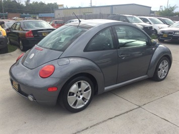 2003 Volkswagen New Beetle Turbo S   - Photo 6 - Cincinnati, OH 45255