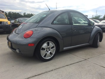 2003 Volkswagen New Beetle Turbo S   - Photo 13 - Cincinnati, OH 45255