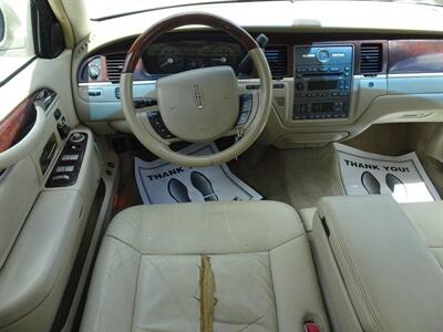 2009 Lincoln Town Car Signature Limited   - Photo 41 - Cincinnati, OH 45255