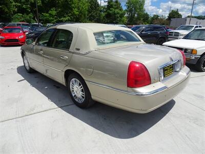 2009 Lincoln Town Car Signature Limited   - Photo 11 - Cincinnati, OH 45255