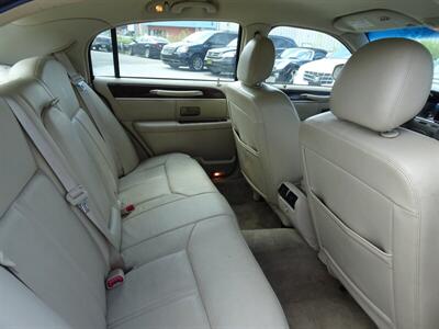 2009 Lincoln Town Car Signature Limited   - Photo 33 - Cincinnati, OH 45255