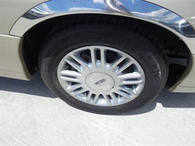 2009 Lincoln Town Car Signature Limited   - Photo 31 - Cincinnati, OH 45255