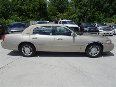 2009 Lincoln Town Car Signature Limited   - Photo 8 - Cincinnati, OH 45255