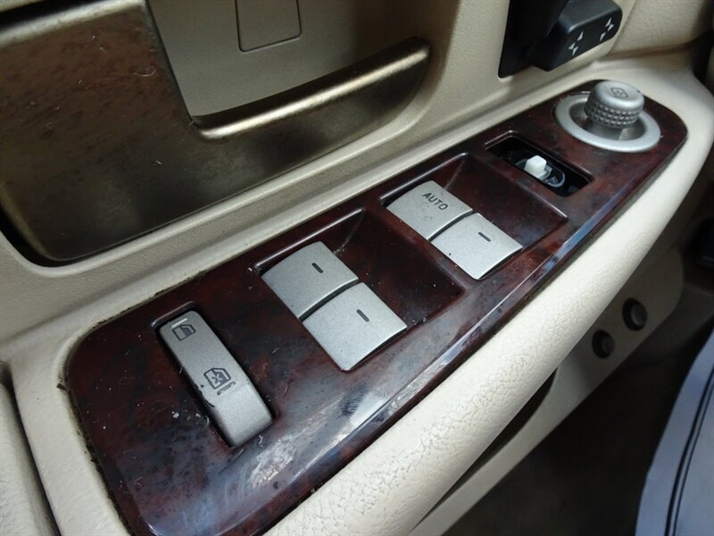 2009 Lincoln Town Car Signature Limited   - Photo 67 - Cincinnati, OH 45255