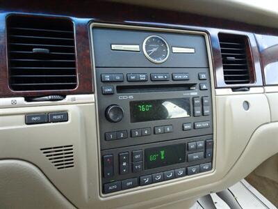 2009 Lincoln Town Car Signature Limited   - Photo 63 - Cincinnati, OH 45255