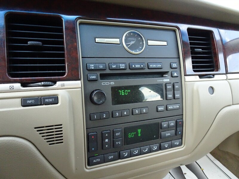 2009 Lincoln Town Car Signature Limited   - Photo 63 - Cincinnati, OH 45255