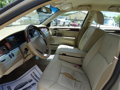 2009 Lincoln Town Car Signature Limited   - Photo 37 - Cincinnati, OH 45255