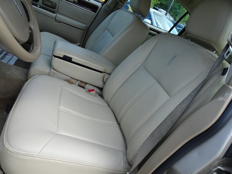 2009 Lincoln Town Car Signature Limited   - Photo 42 - Cincinnati, OH 45255