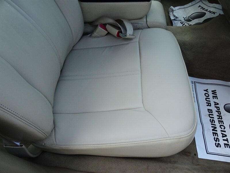 2009 Lincoln Town Car Signature Limited   - Photo 51 - Cincinnati, OH 45255