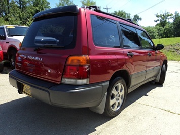 2000 Subaru Forester L   - Photo 13 - Cincinnati, OH 45255