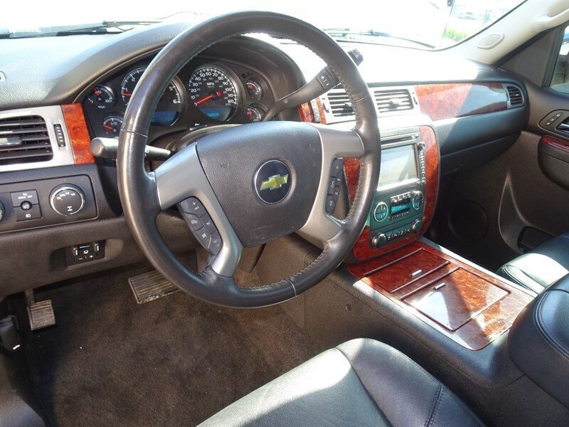2013 Chevrolet Avalanche LTZ Black Diamond - Photo 79 - Cincinnati, OH 45255