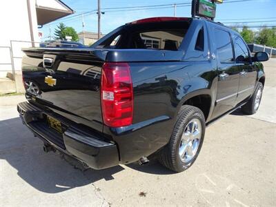 2013 Chevrolet Avalanche LTZ Black Diamond   - Photo 44 - Cincinnati, OH 45255
