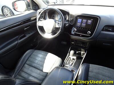 2020 Mitsubishi Outlander SE   - Photo 15 - Cincinnati, OH 45255