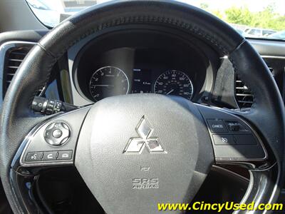 2020 Mitsubishi Outlander SE   - Photo 21 - Cincinnati, OH 45255