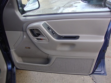 2001 Jeep Grand Cherokee Laredo   - Photo 30 - Cincinnati, OH 45255