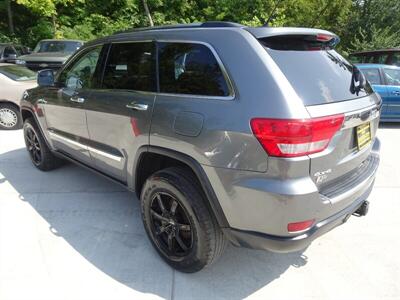 2012 Jeep Grand Cherokee Overland  4X4 V6 - Photo 8 - Cincinnati, OH 45255