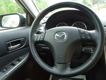 2006 Mazda Mazda6 i   - Photo 19 - Cincinnati, OH 45255