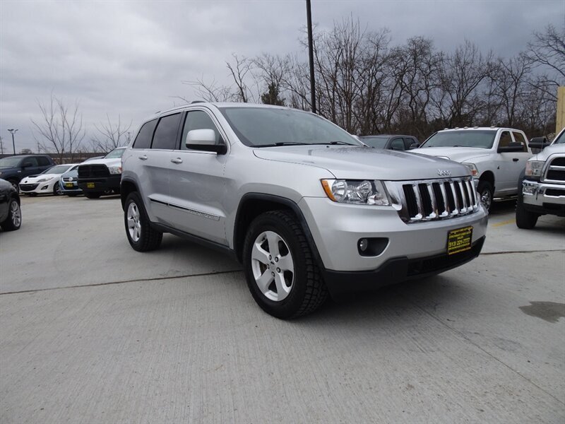 2011 Jeep Grand Cherokee Laredo X - Photo 2 - Cincinnati, OH 45255