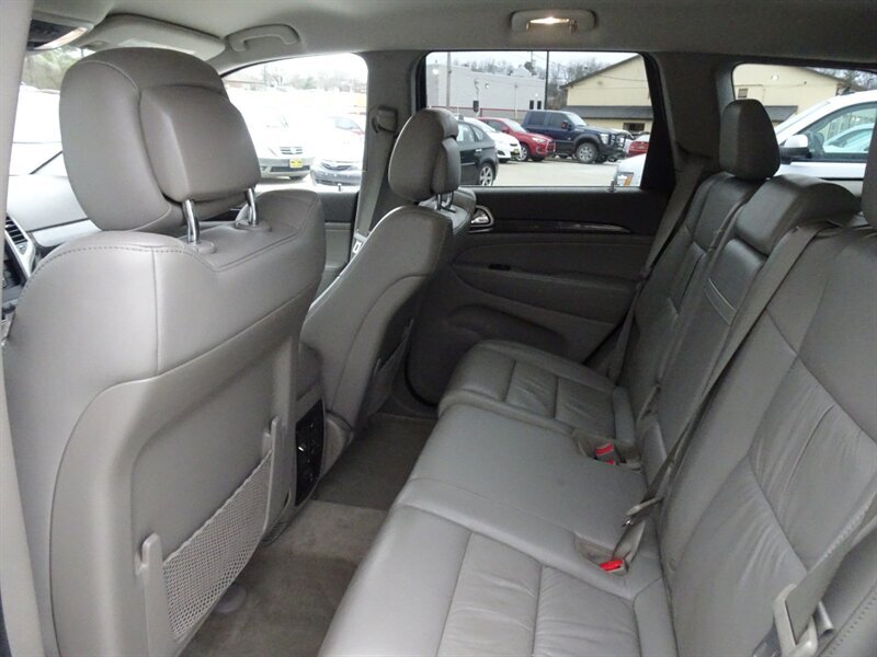 2011 Jeep Grand Cherokee Laredo X - Photo 27 - Cincinnati, OH 45255