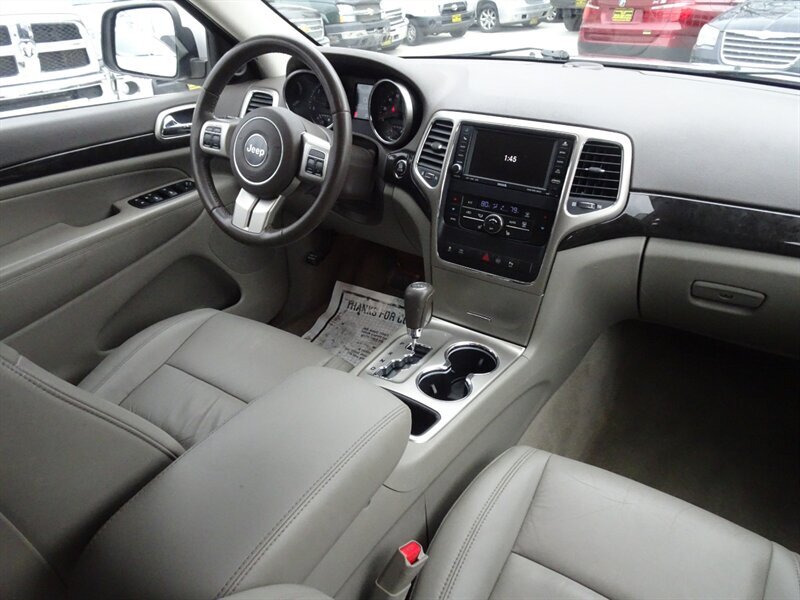 2011 Jeep Grand Cherokee Laredo X - Photo 17 - Cincinnati, OH 45255