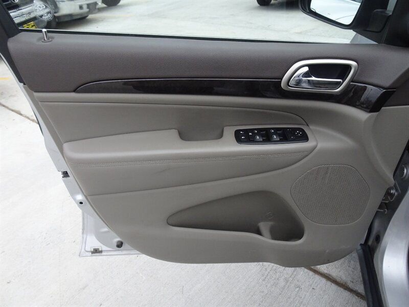 2011 Jeep Grand Cherokee Laredo X - Photo 55 - Cincinnati, OH 45255