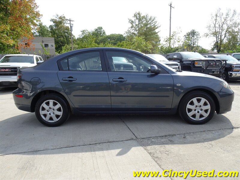 2008 Mazda MAZDA3 i Sport - Photo 6 - Cincinnati, OH 45255