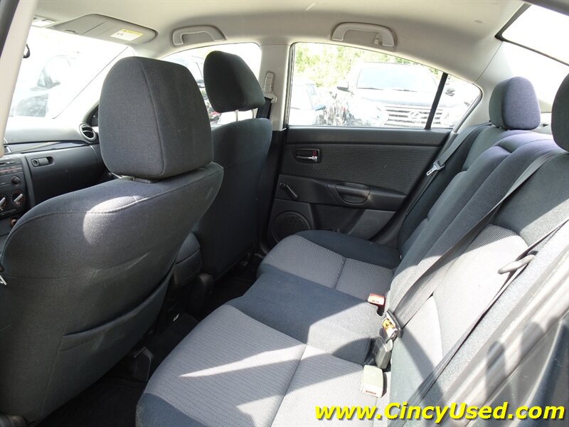 2008 Mazda MAZDA3 i Sport - Photo 14 - Cincinnati, OH 45255
