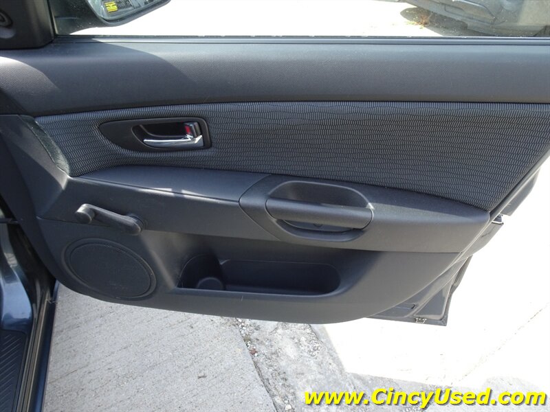 2008 Mazda MAZDA3 i Sport - Photo 27 - Cincinnati, OH 45255
