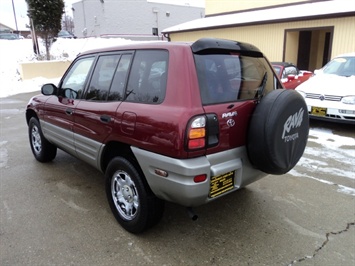 2000 Toyota Rav4   - Photo 4 - Cincinnati, OH 45255