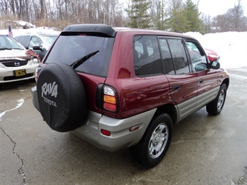 2000 Toyota Rav4   - Photo 6 - Cincinnati, OH 45255