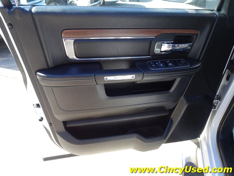 2016 RAM 1500 Laramie - Photo 31 - Cincinnati, OH 45255