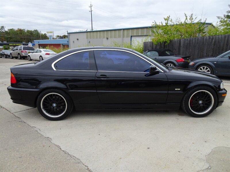 2001 BMW 3 Series 325Ci   - Photo 3 - Cincinnati, OH 45255