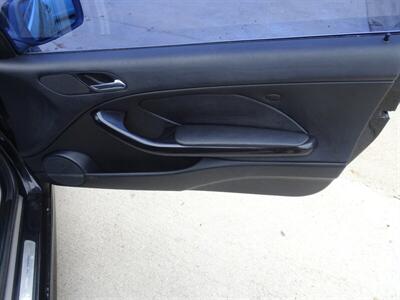 2001 BMW 3 Series 325Ci   - Photo 31 - Cincinnati, OH 45255