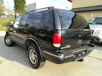 1998 Chevrolet Blazer   - Photo 12 - Cincinnati, OH 45255